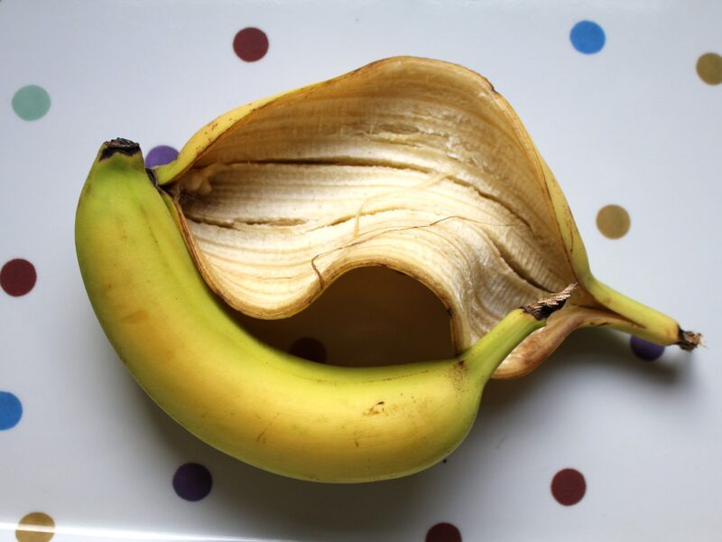 Banana 3776945 1920