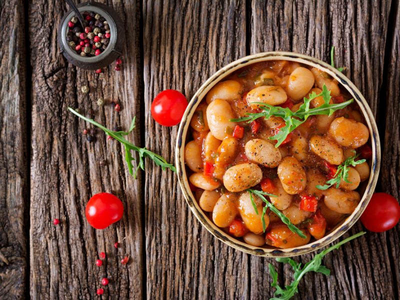 Steamed White Beans With Vegetables Tomato Sauce