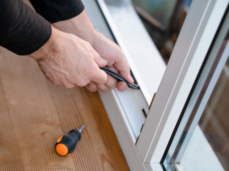 Professional Master Repair Installation Windows Changes Rubber Seal Gasket Pvc Windows